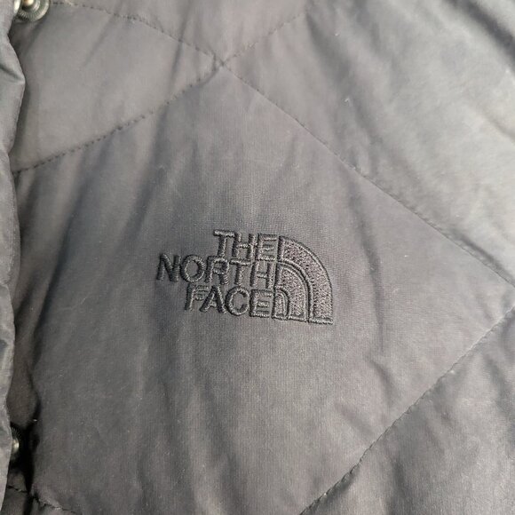 North Face Womens Puffer Winter Jacket - Picture 2 of 4